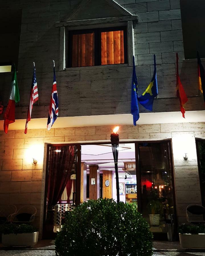 Ambasador Garden 4*